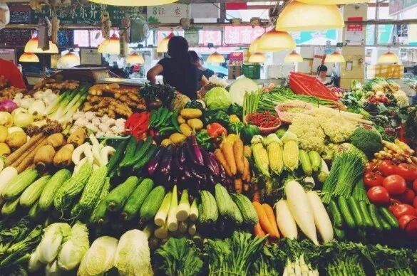 为什么 1% 的股权和 99% 的股权完全不是一回事:交易、成本与规模的非线性真相